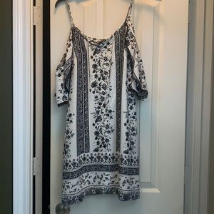 Short off the shoulder maxi dress